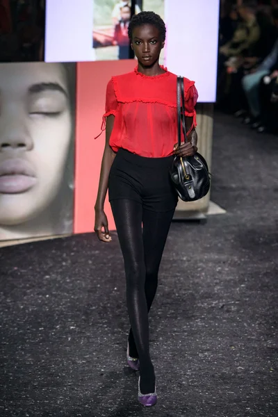 Look 33